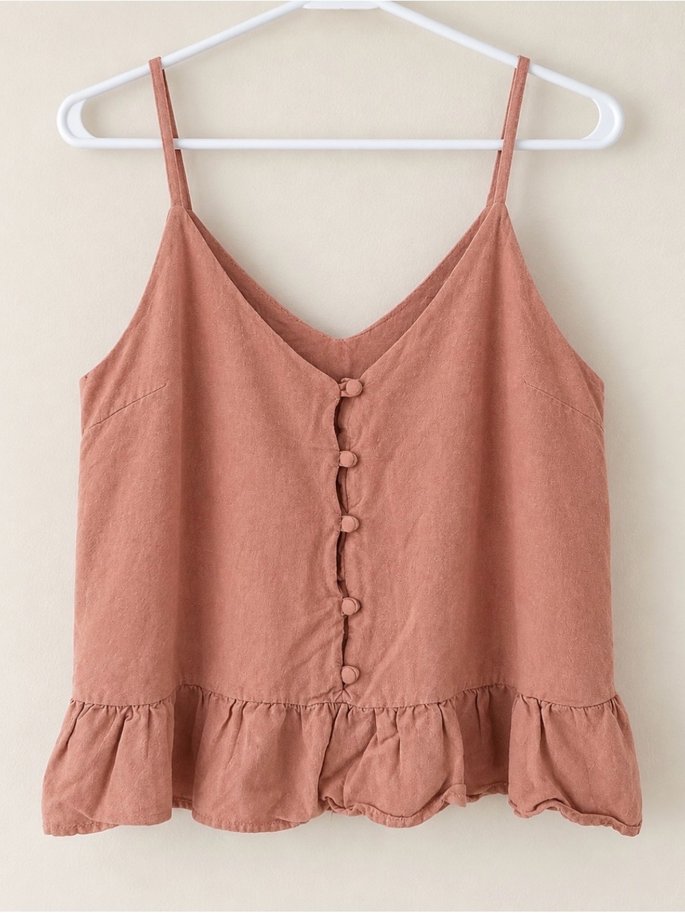Women's Rust Button-Front Ruffle Cami Top